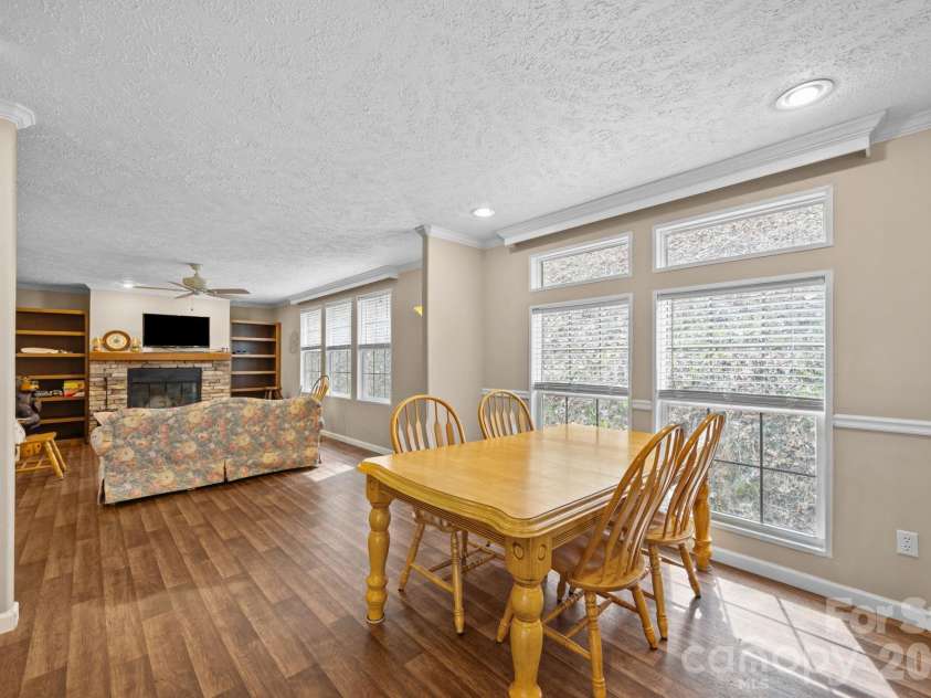 193 Tipstill Cove, Waynesville, NC 28786.  MLS# CAR4349048, YatesRealty ID 19961. 
