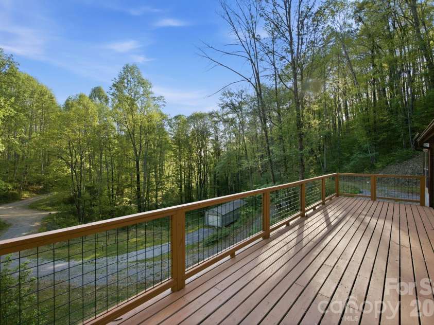 193 Tipstill Cove, Waynesville, NC 28786.  MLS# CAR4349048, YatesRealty ID 19961. 