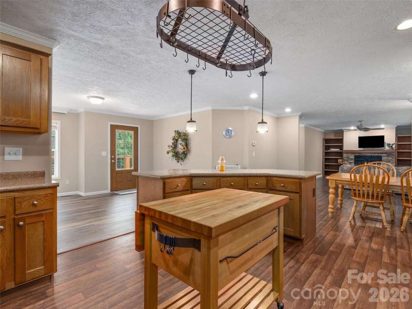 193 Tipstill Cove, Waynesville, NC 28786.  MLS# CAR4399503, YatesRealty ID 19961. 