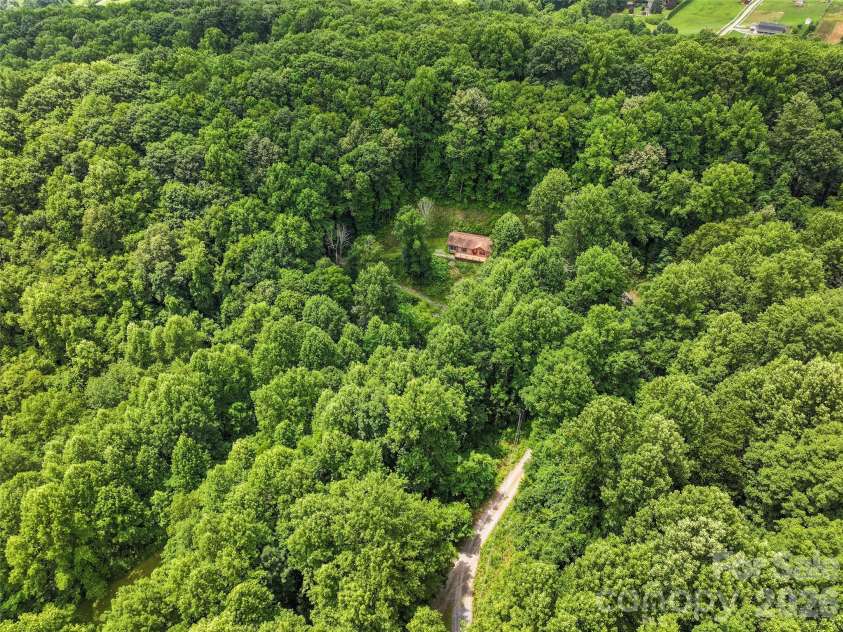 193 Tipstill Cove, Waynesville, NC 28786.  MLS# CAR4399503, YatesRealty ID 19961. 