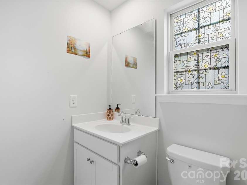 1838 Grove Park Lane, Tega Cay, SC 29708.  MLS# CAR4351358, YatesRealty ID 19962. 
