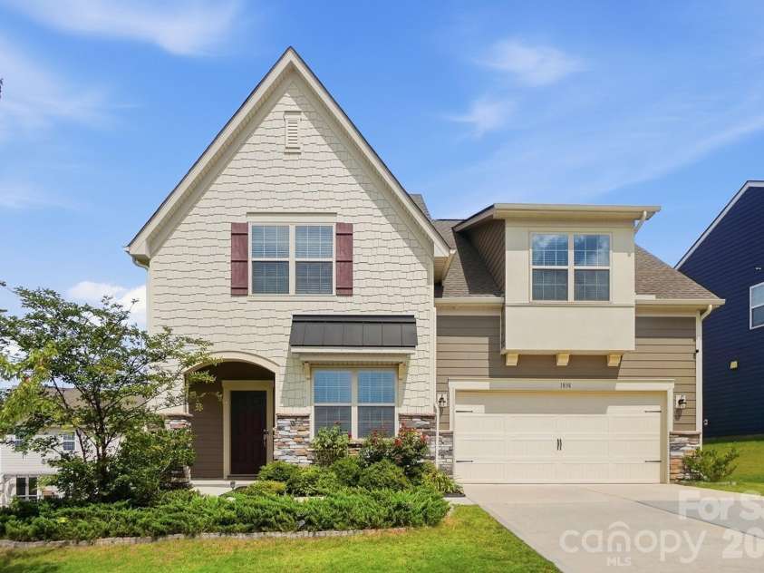 1838 Grove Park Lane, Tega Cay, SC 29708.  MLS# CAR4351358, YatesRealty ID 19962. 