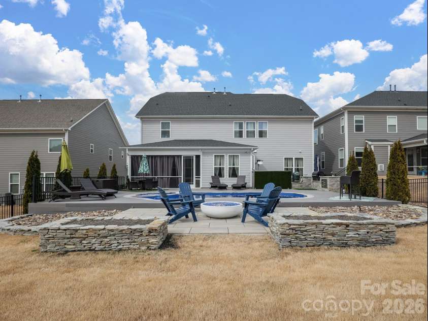 15213 Shallow Ridge Road, Charlotte, NC 28278.  MLS# CAR4348815, YatesRealty ID 19963. 