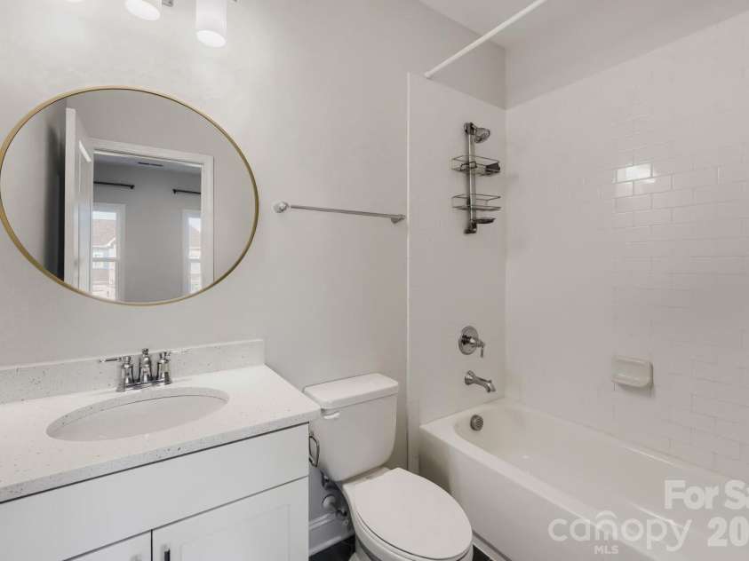 15213 Shallow Ridge Road, Charlotte, NC 28278.  MLS# CAR4432062, YatesRealty ID 19963. 