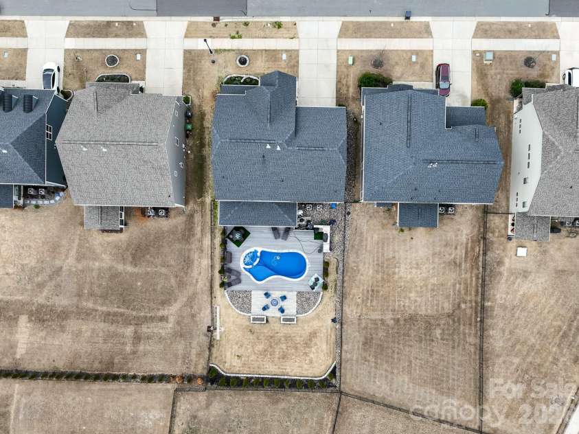 15213 Shallow Ridge Road, Charlotte, NC 28278.  MLS# CAR4432062, YatesRealty ID 19963. 