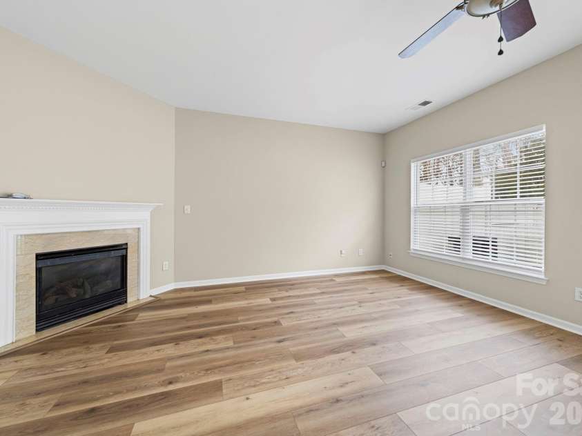12429 Stratfield Place Circle, Pineville, NC 28134.  MLS# CAR4353711, YatesRealty ID 19964. 