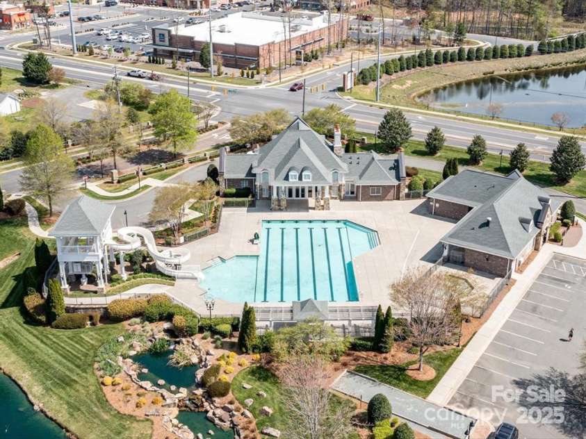 8725 Soaring Eagle Lane, Waxhaw, NC 28173.  MLS# CAR4264172, YatesRealty ID 19964. 