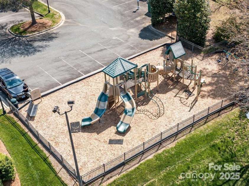 8725 Soaring Eagle Lane, Waxhaw, NC 28173.  MLS# CAR4264172, YatesRealty ID 19964. 