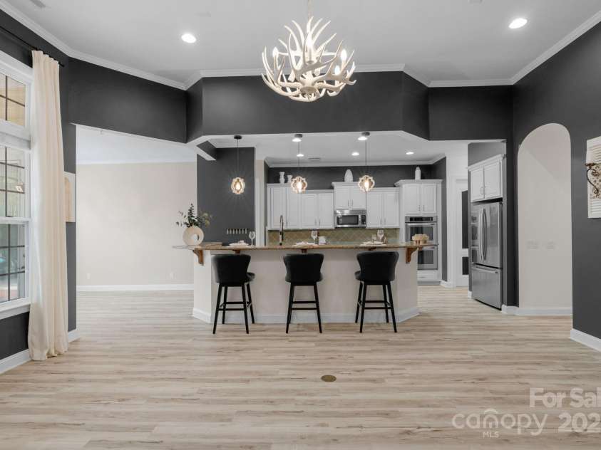 8725 Soaring Eagle Lane, Waxhaw, NC 28173.  MLS# CAR4264172, YatesRealty ID 19964. 