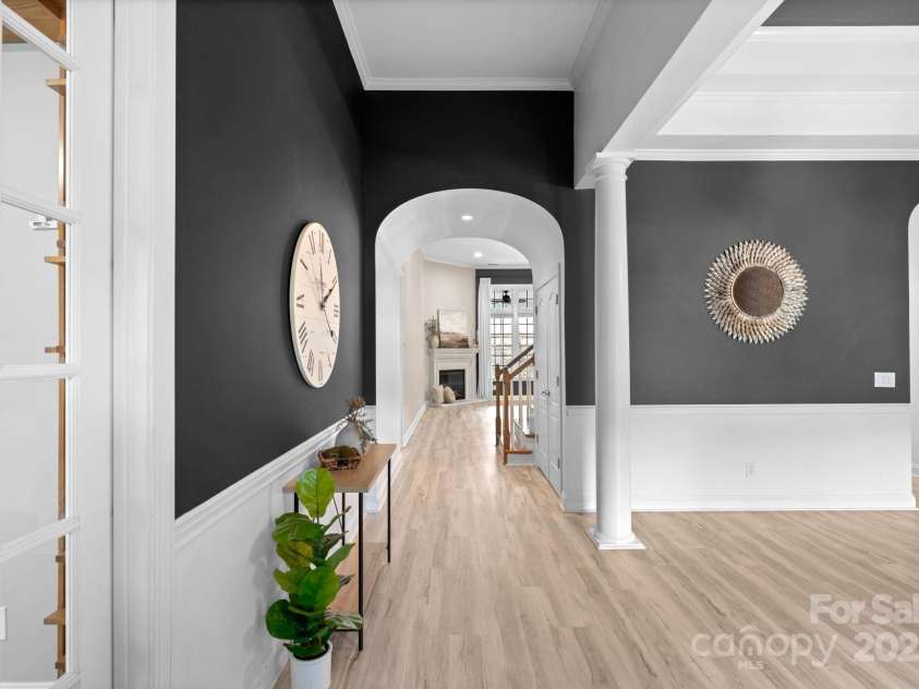 8725 Soaring Eagle Lane, Waxhaw, NC 28173.  MLS# CAR4264172, YatesRealty ID 19964. 