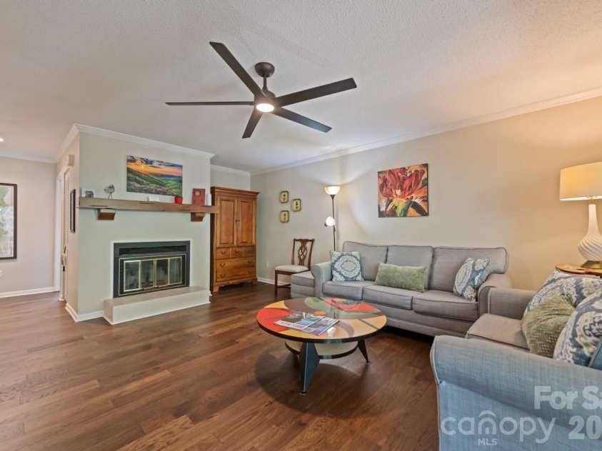 109 Tri Vista Drive, Lake Junaluska, NC 28745.  MLS# CAR4355670, YatesRealty ID 19965. 
