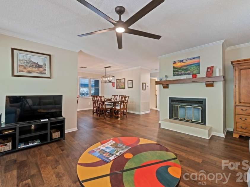 109 Tri Vista Drive, Lake Junaluska, NC 28745.  MLS# CAR4355670, YatesRealty ID 19965. 