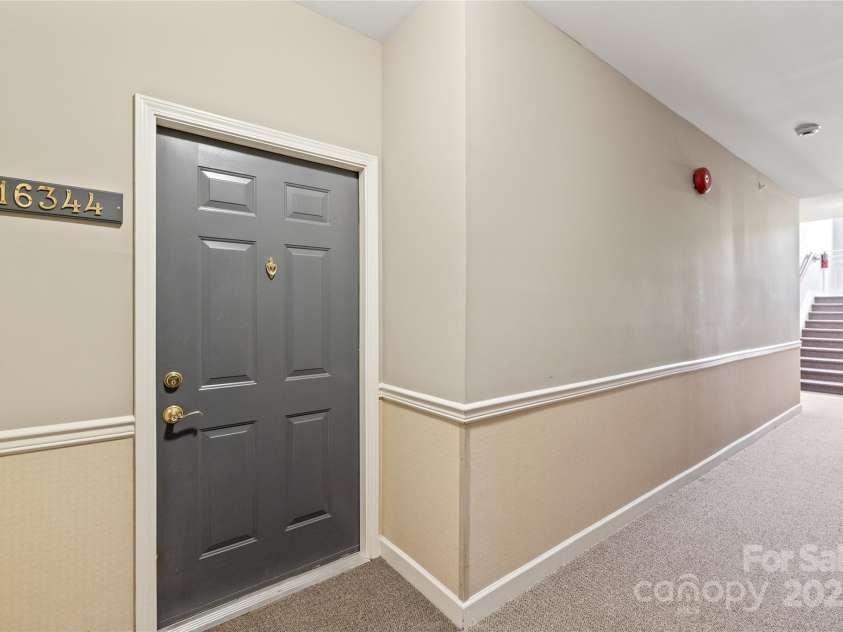 16344 Redstone Mountain Lane, Charlotte, NC 28277.  MLS# CAR4269073, YatesRealty ID 19967. 