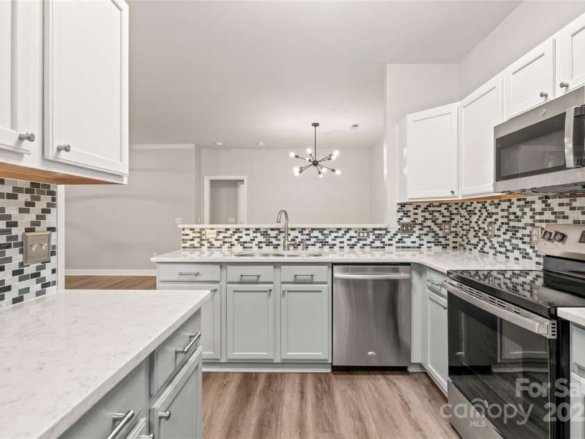 16344 Redstone Mountain Lane, Charlotte, NC 28277.  MLS# CAR4269073, YatesRealty ID 19967. 