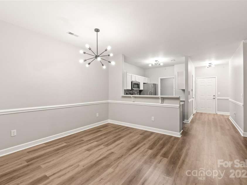 16344 Redstone Mountain Lane, Charlotte, NC 28277.  MLS# CAR4269073, YatesRealty ID 19967. Just imagine... how you would decorate the dining room?