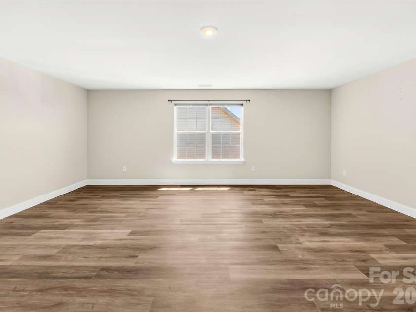 193 Abersham Drive, Mooresville, NC 28115.  MLS# CAR4391519, YatesRealty ID 19967. 3rd Level Loft