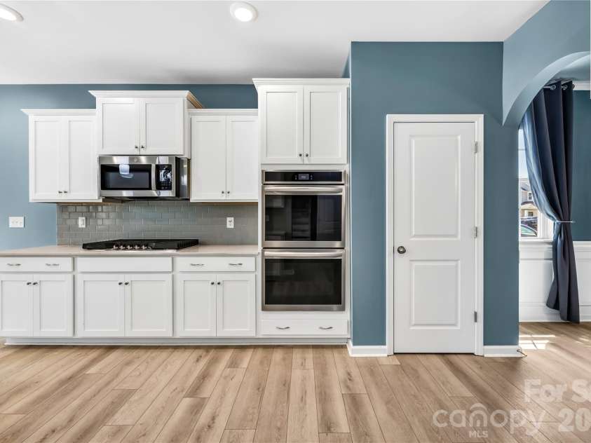 193 Abersham Drive, Mooresville, NC 28115.  MLS# CAR4391519, YatesRealty ID 19967. 