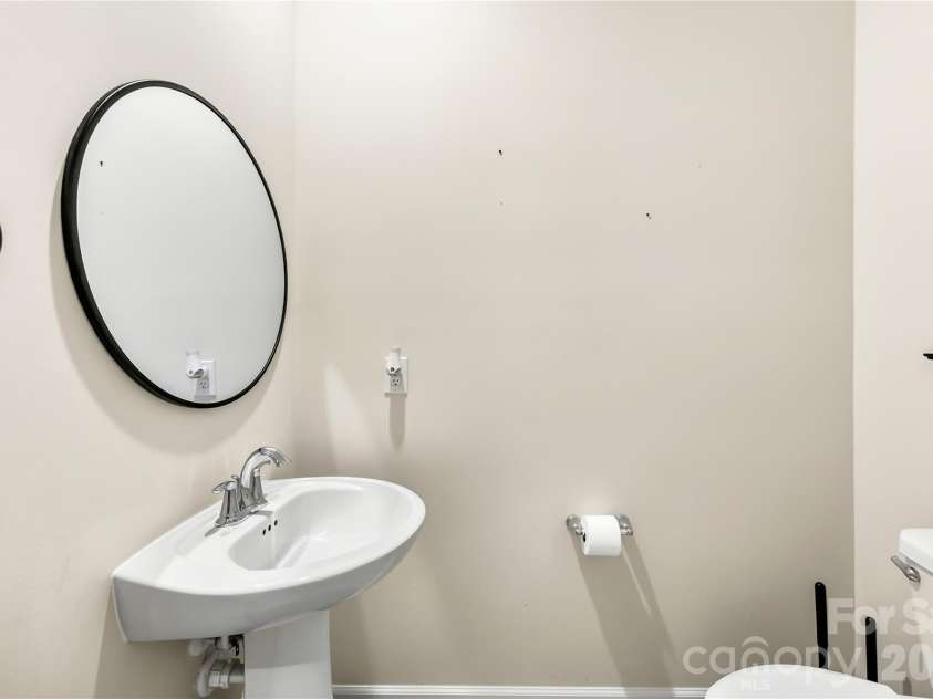 193 Abersham Drive, Mooresville, NC 28115.  MLS# CAR4391519, YatesRealty ID 19967. 