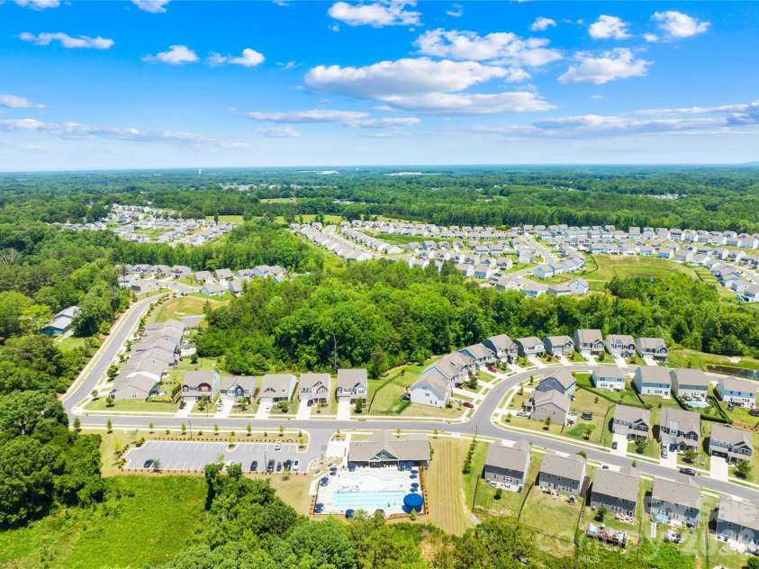 193 Abersham Drive, Mooresville, NC 28115.  MLS# CAR4391519, YatesRealty ID 19967. 
