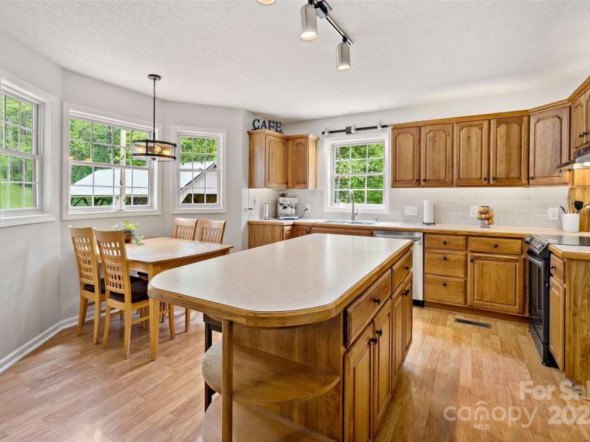 423 Cad Campbell Road, Bakersville, NC 28705.  MLS# CAR4256266, YatesRealty ID 19968. 