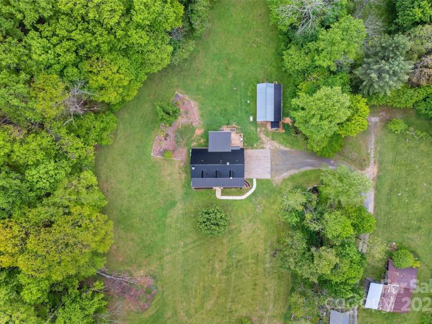 423 Cad Campbell Road, Bakersville, NC 28705.  MLS# CAR4256266, YatesRealty ID 19968. 