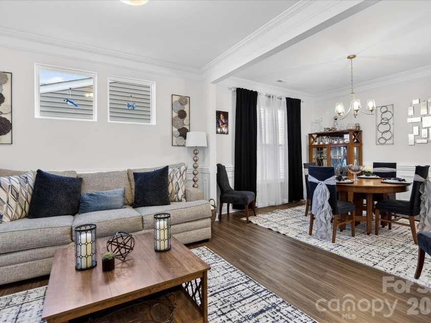 5516 Verona Road, Charlotte, NC 28213.  MLS# CAR4360001, YatesRealty ID 19969. Formal Living and Dining Room Open Floor Concept!!! STEP INSIDE!!!