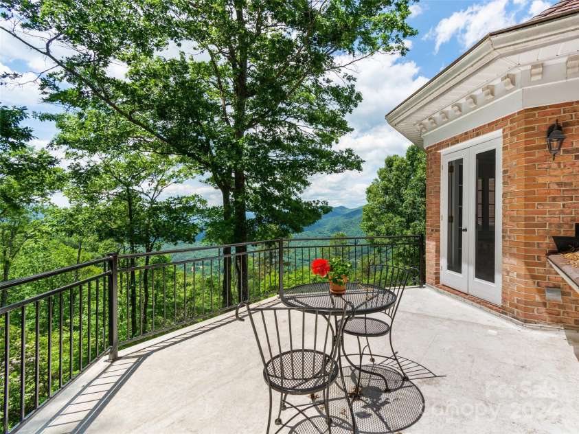 1767 Ridge Way Street, Sylva, NC 28779.  MLS# CAR4149652, YatesRealty ID 1997. 