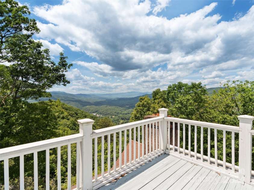 1767 Ridge Way Street, Sylva, NC 28779.  MLS# CAR4149652, YatesRealty ID 1997. 