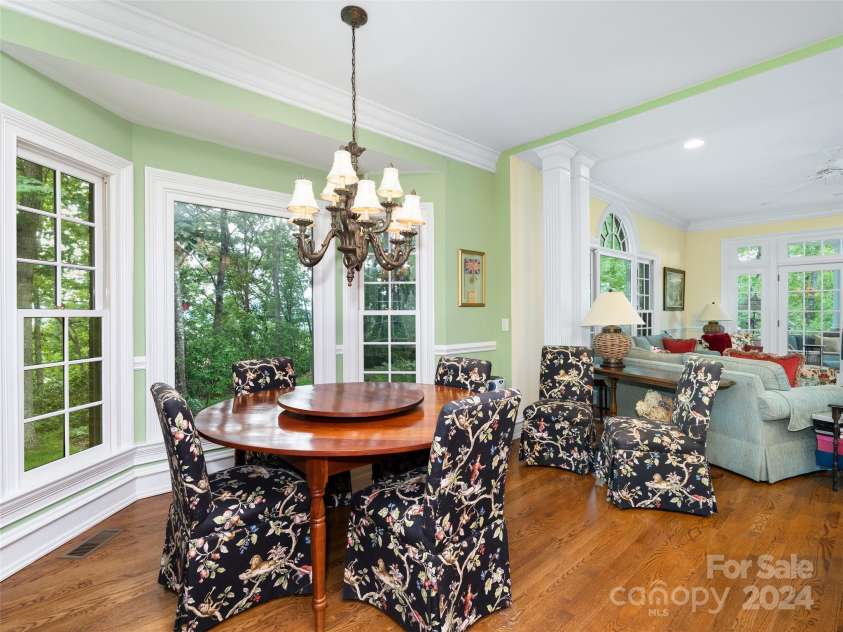 1767 Ridge Way Street, Sylva, NC 28779.  MLS# CAR4149652, YatesRealty ID 1997. Breakfast nook