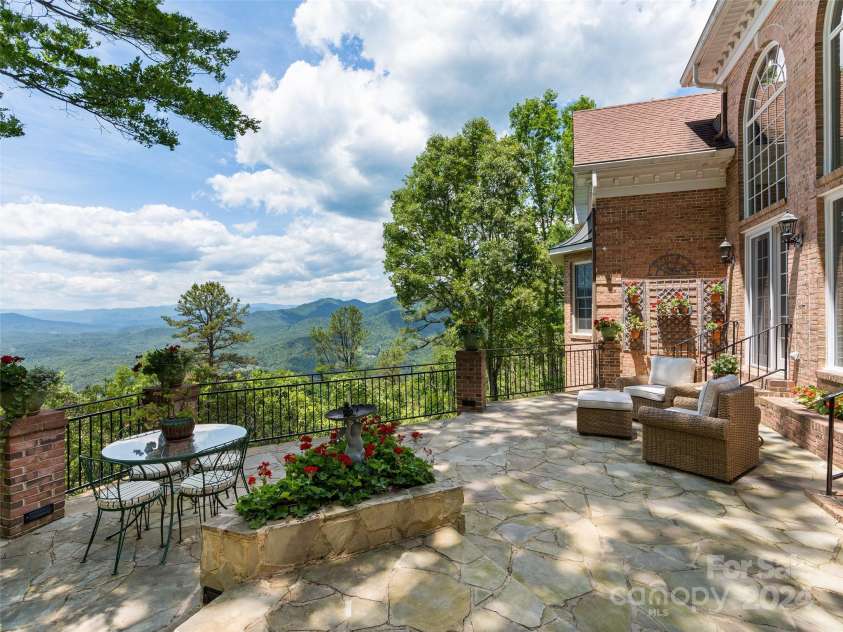 1767 Ridge Way Street, Sylva, NC 28779.  MLS# CAR4149652, YatesRealty ID 1997. Outside entertaining area