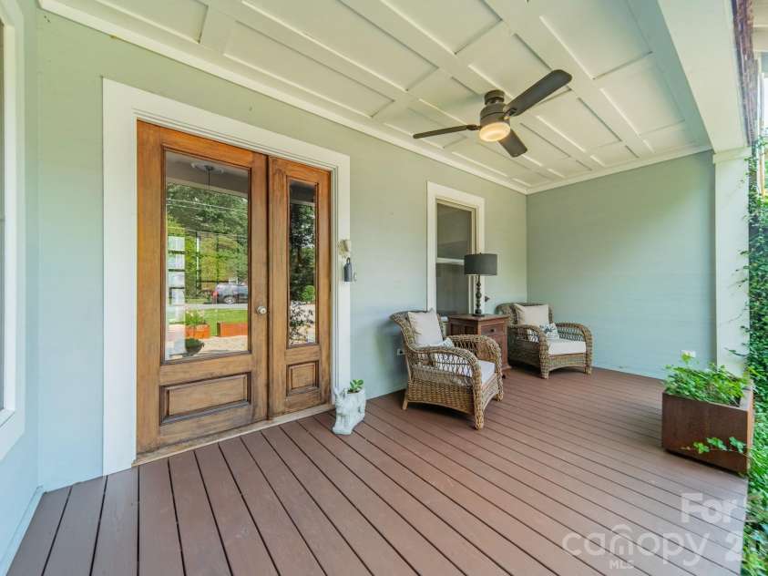 521 Forest Lane, Rock Hill, SC 29730.  MLS# CAR4364607, YatesRealty ID 19970. 