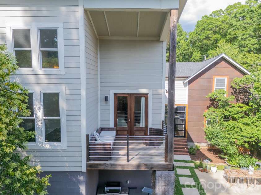 521 Forest Lane, Rock Hill, SC 29730.  MLS# CAR4364607, YatesRealty ID 19970. 