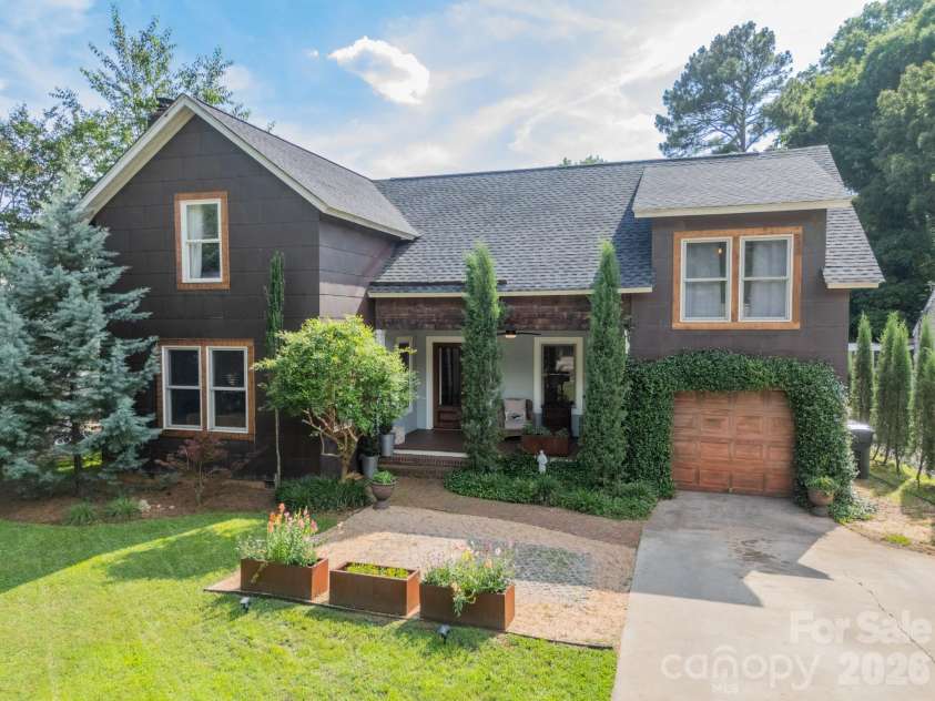 521 Forest Lane, Rock Hill, SC 29730.  MLS# CAR4364607, YatesRealty ID 19970. 