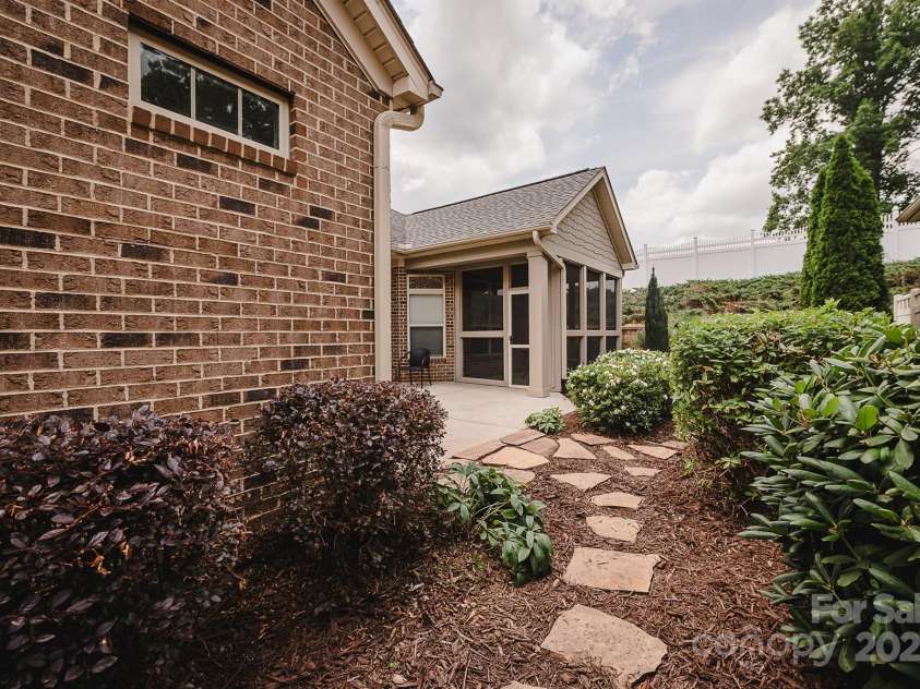 4518 COURTYARD Boulevard, Harrisburg, NC 28075.  MLS# CAR4267459, YatesRealty ID 19971. 