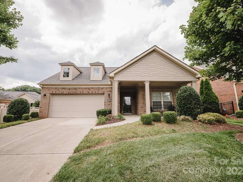 4518 COURTYARD Boulevard, Harrisburg, NC 28075.  MLS# CAR4267459, YatesRealty ID 19971. Beautiful Property