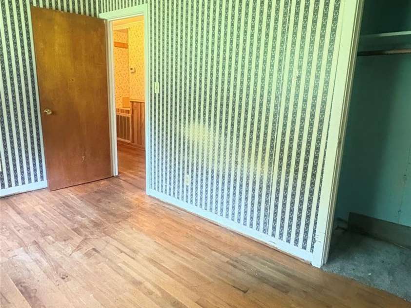 1073 Springdale Drive, Maiden, NC 28650.  MLS# CAR4268407, YatesRealty ID 19972. 