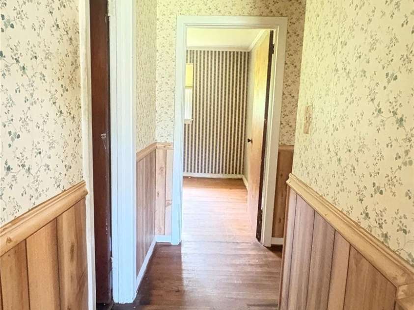 1073 Springdale Drive, Maiden, NC 28650.  MLS# CAR4268407, YatesRealty ID 19972. 