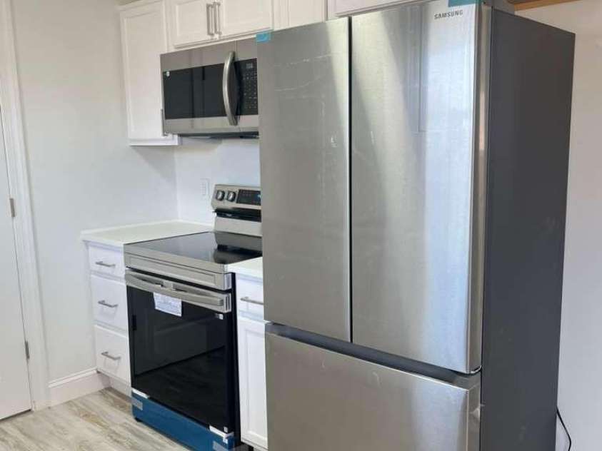 1073 Springdale Drive, Maiden, NC 28650.  MLS# CAR4330894, YatesRealty ID 19972. 