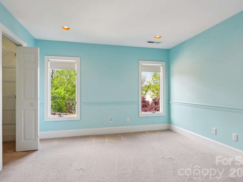 16201 Woolwine Road, Charlotte, NC 28278.  MLS# CAR4366785, YatesRealty ID 19972. 