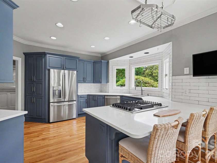 16201 Woolwine Road, Charlotte, NC 28278.  MLS# CAR4366785, YatesRealty ID 19972. 