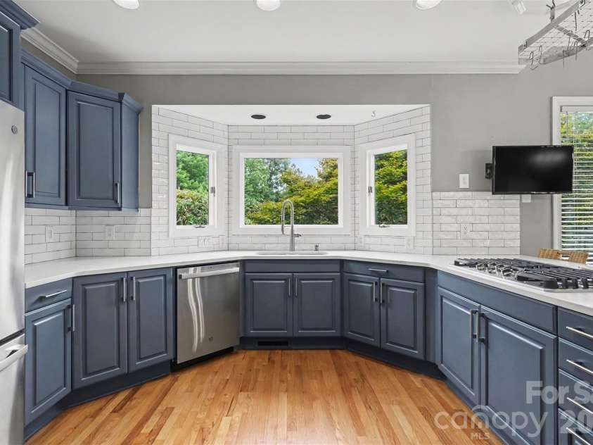 16201 Woolwine Road, Charlotte, NC 28278.  MLS# CAR4366785, YatesRealty ID 19972. 
