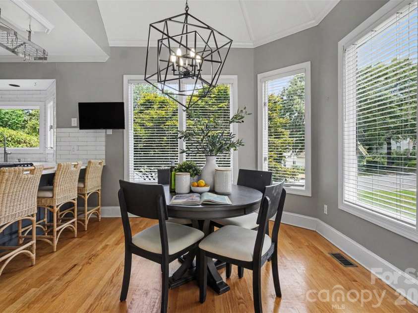16201 Woolwine Road, Charlotte, NC 28278.  MLS# CAR4366785, YatesRealty ID 19972. 
