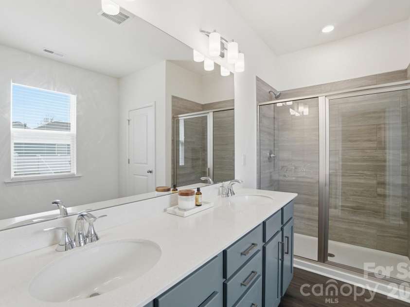 12307 Rowan Hill Drive, Huntersville, NC 28078.  MLS# CAR4367050, YatesRealty ID 19973. 