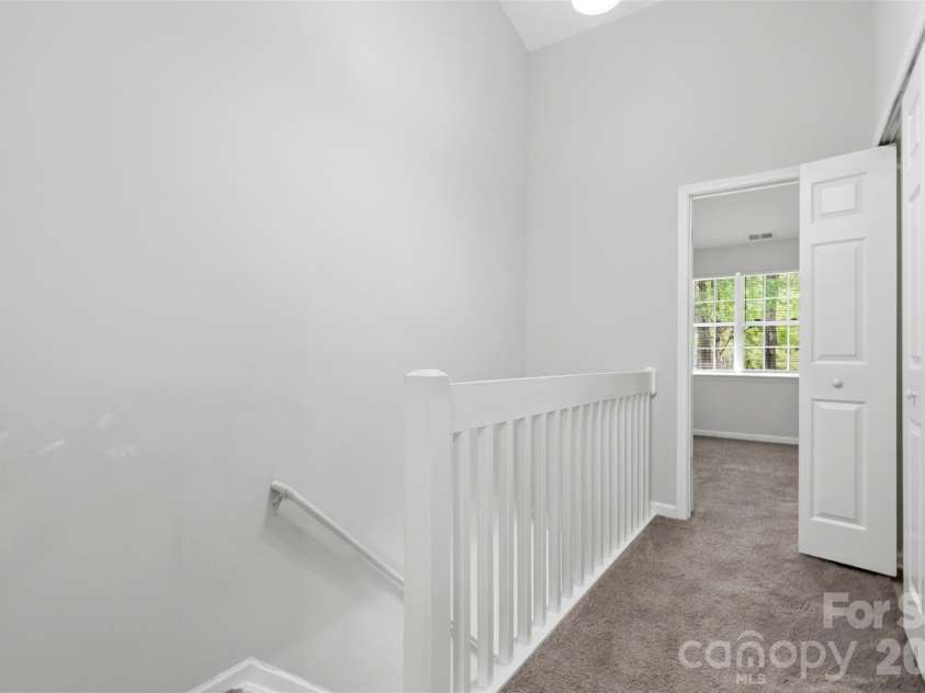 6856 Cypress Tree Lane, Charlotte, NC 28215.  MLS# CAR4367342, YatesRealty ID 19974. 