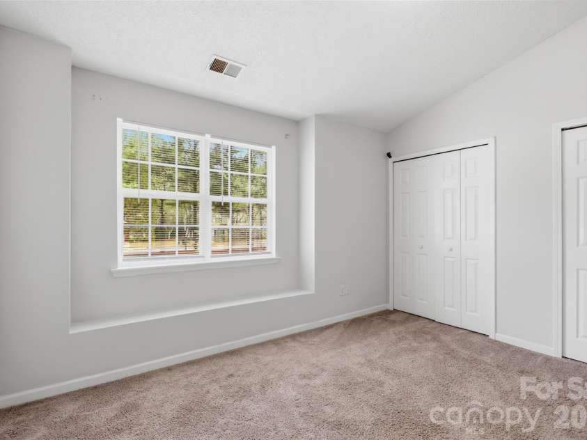 6856 Cypress Tree Lane, Charlotte, NC 28215.  MLS# CAR4367342, YatesRealty ID 19974. 