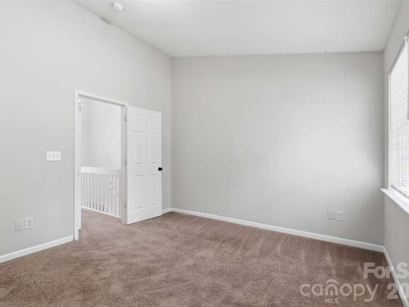 6856 Cypress Tree Lane, Charlotte, NC 28215.  MLS# CAR4367342, YatesRealty ID 19974. 