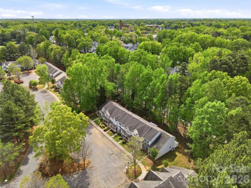 6856 Cypress Tree Lane, Charlotte, NC 28215.  MLS# CAR4367342, YatesRealty ID 19974. 