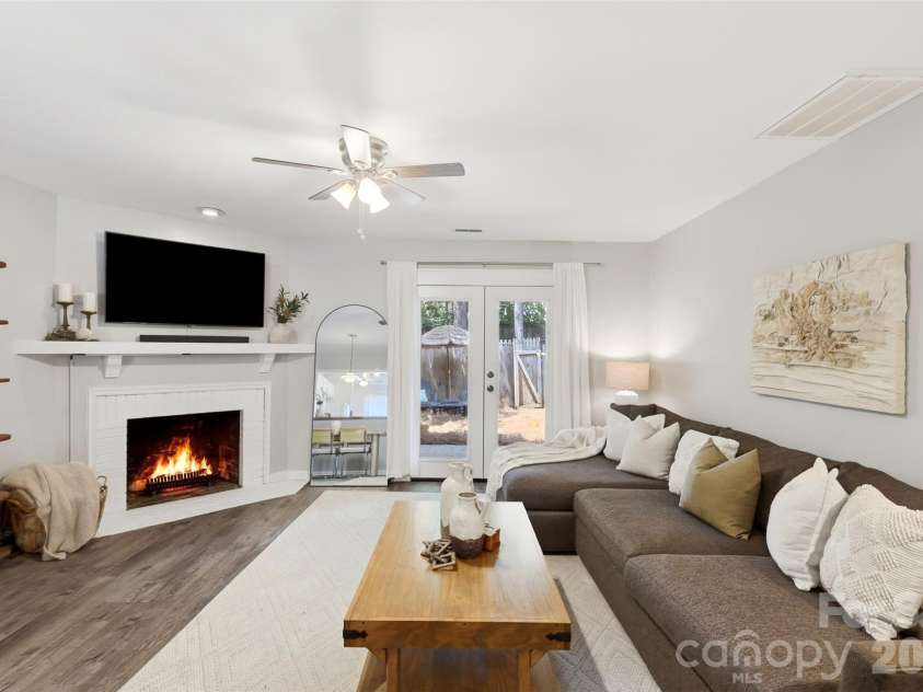 9004 Nolley Court, Charlotte, NC 28270.  MLS# CAR4404087, YatesRealty ID 19977. 