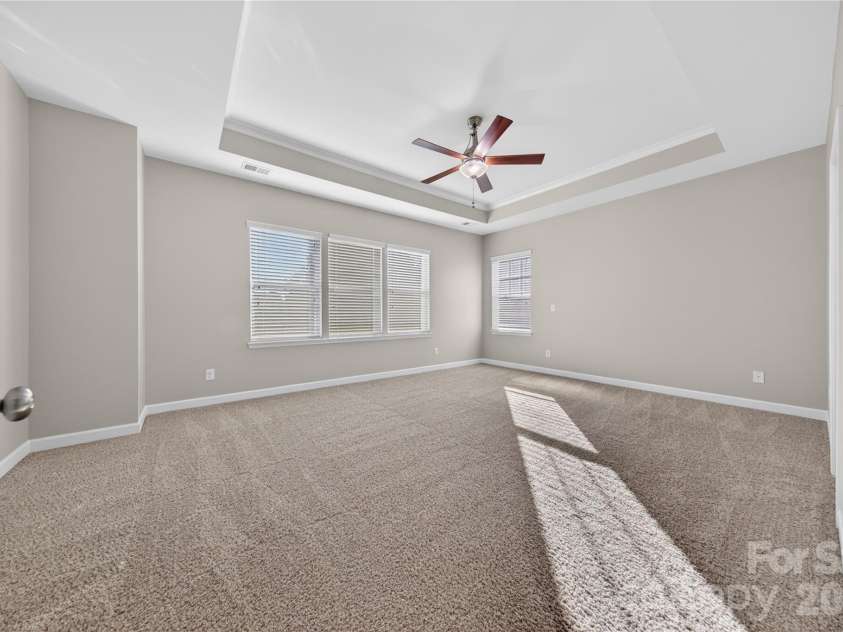 5220 Meadowcroft Way, Fort Mill, SC 29708.  MLS# CAR4370606, YatesRealty ID 19978. Primary Suite