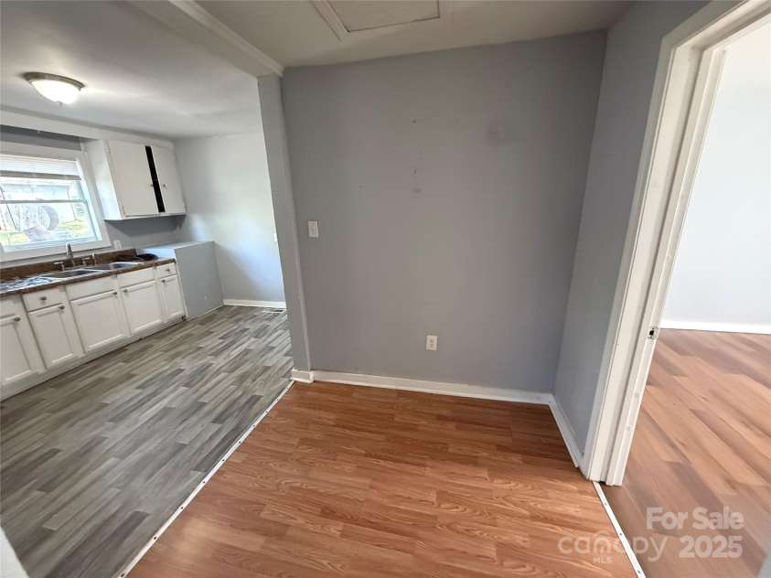 3316 Queens Lane, Gastonia, NC 28052.  MLS# CAR4240980, YatesRealty ID 19979. 